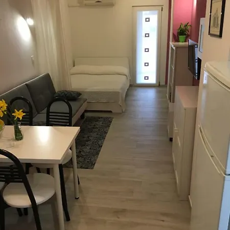 Martina ---80m From The Sea--- Apartman *