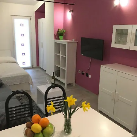 Apartment Martina ---80m From The Sea--- *