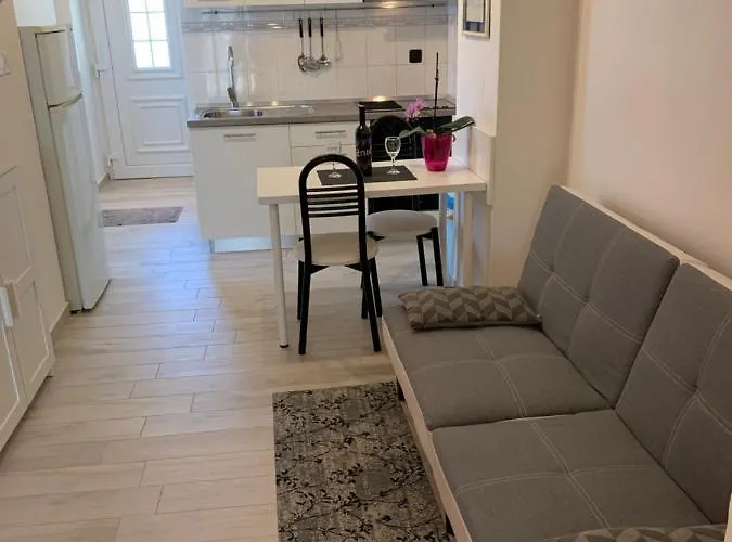 Διαμέρισμα Martina ---80m From The Sea---