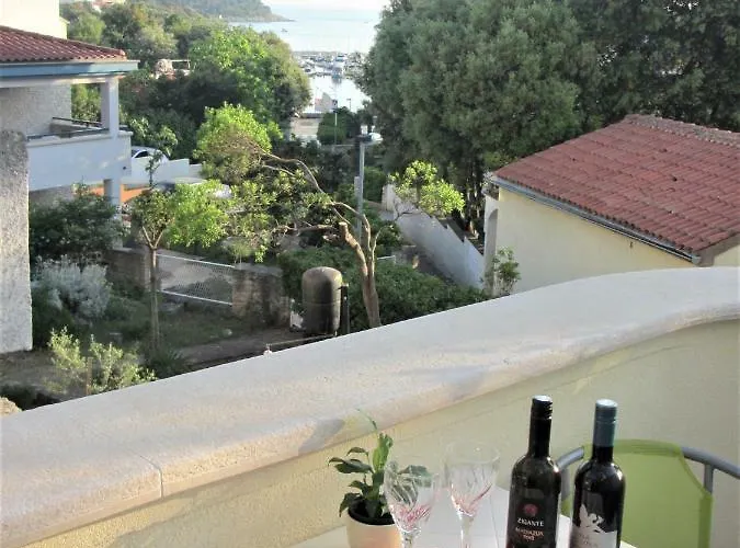 Διαμέρισμα Martina ---80m From The Sea---