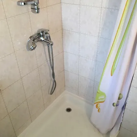 Martina ---80m From The Sea--- 아파트 풀라